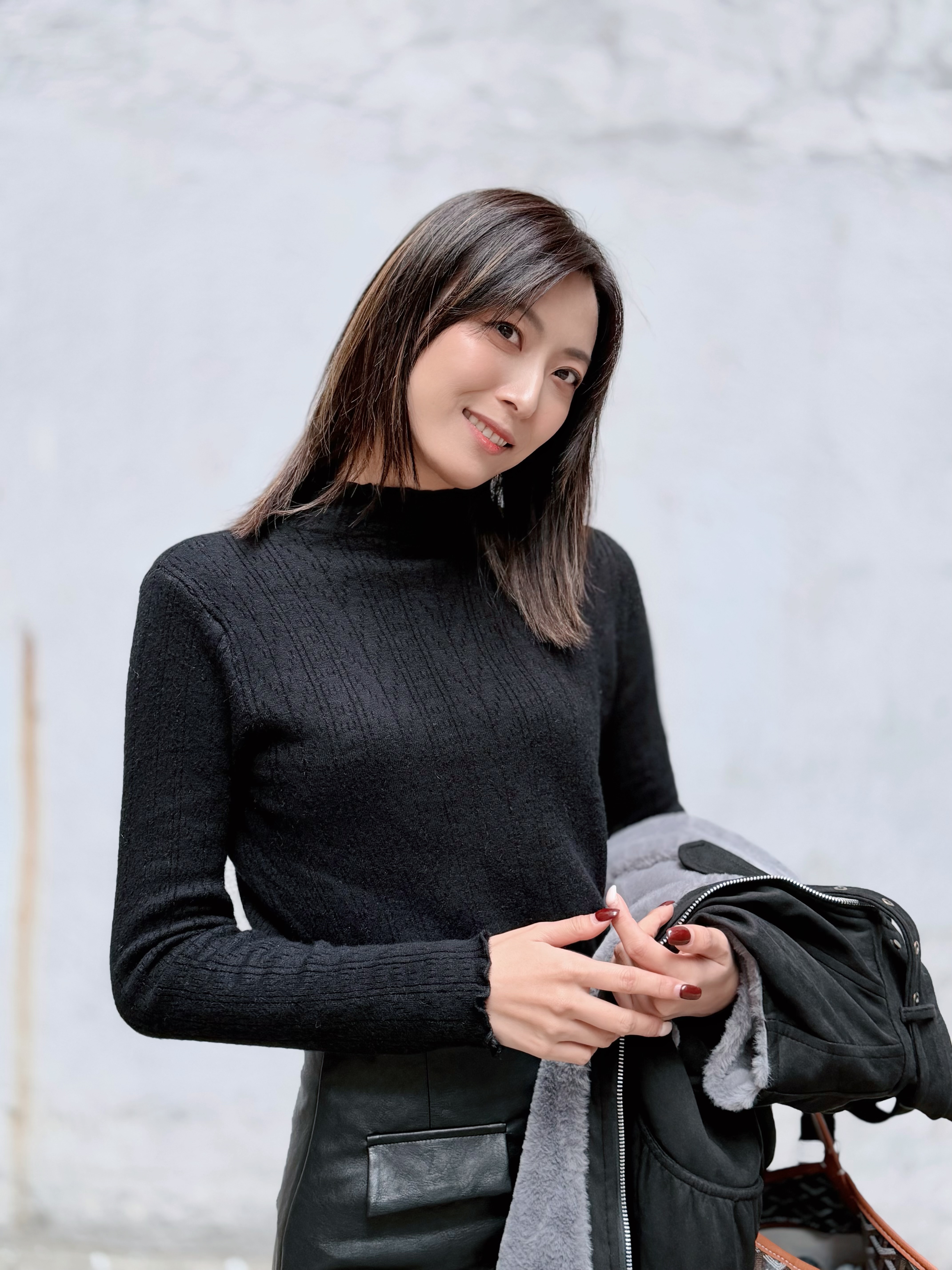 H812 荷葉邊半高領上衣