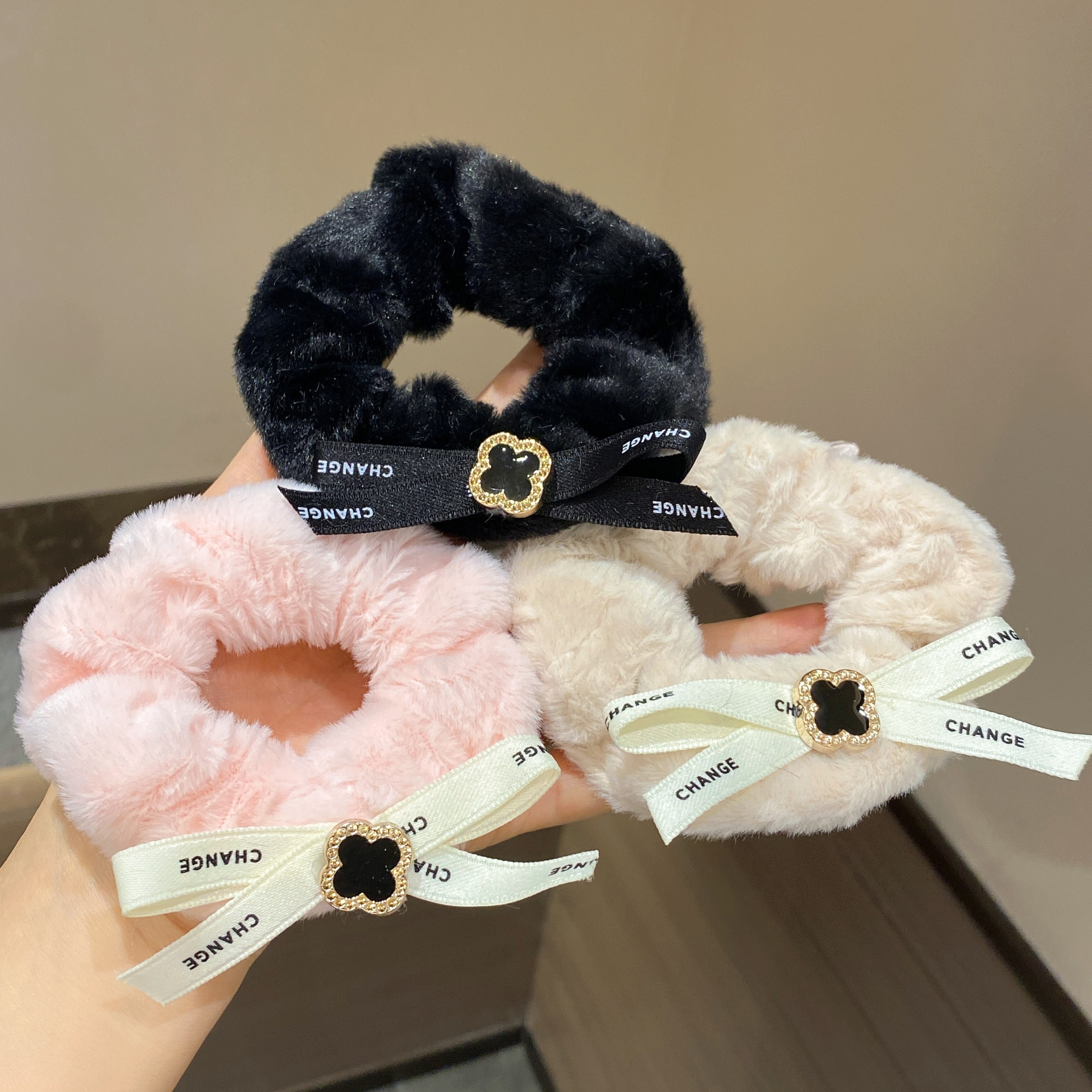 [3 FOR RM10] Clover Plush Scrunchies