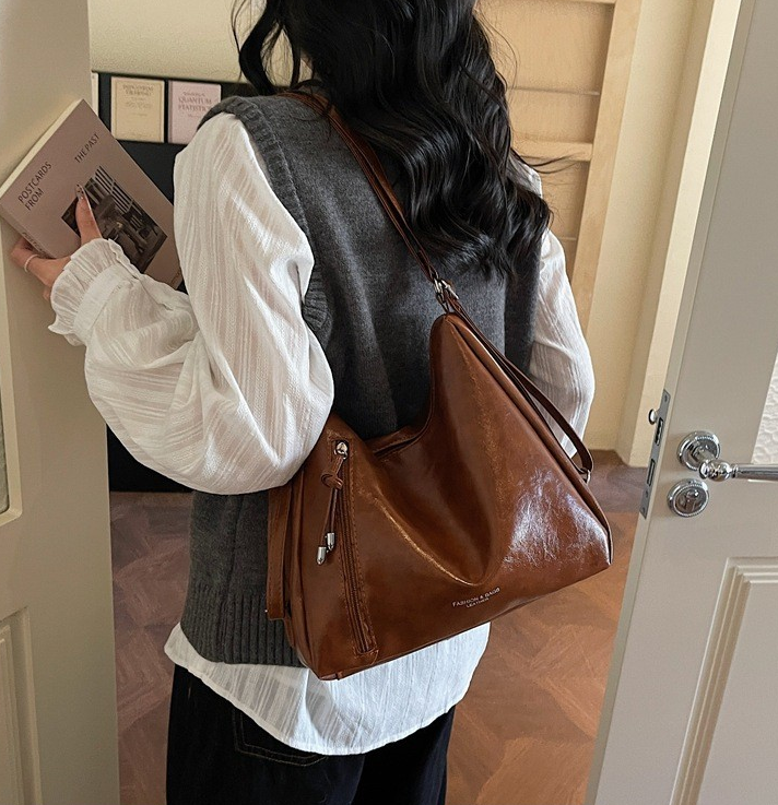 Solid Color Trendy Retro Large Capacity Shoulder Tote Bag
