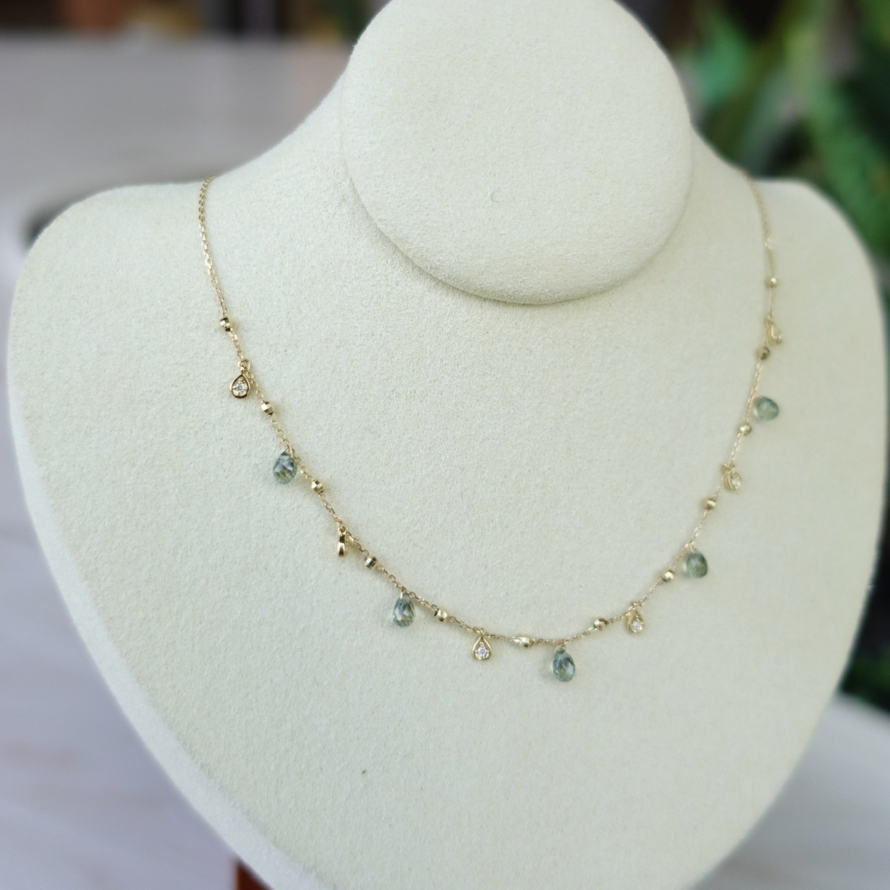 18K金菠蘿切綠色藍寶石滿天星泡泡鑽石項鏈