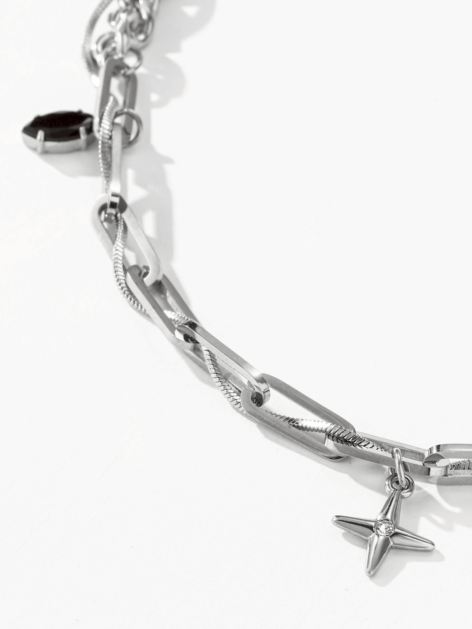 UCDF 纏繞 拼接 十字星 小鑽 黑寶石 項鏈 UCA024