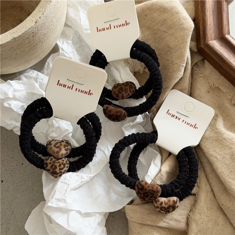 《6547》植絨愛心豹紋彈力髮圈(2入)