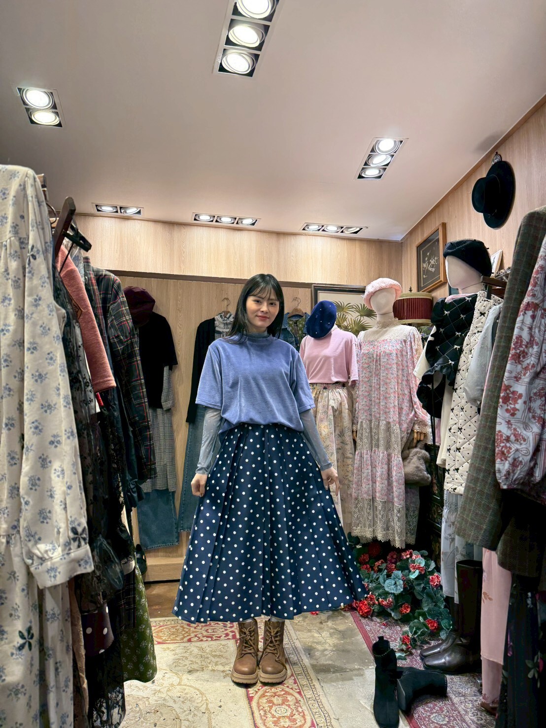 KM5421 光澤點點挺身百褶裙