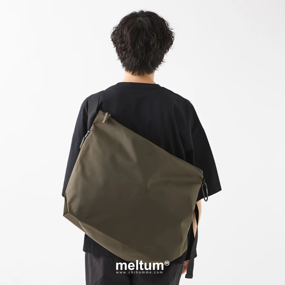 NYLON MESSENGER BAG 防潑水尼龍郵差包