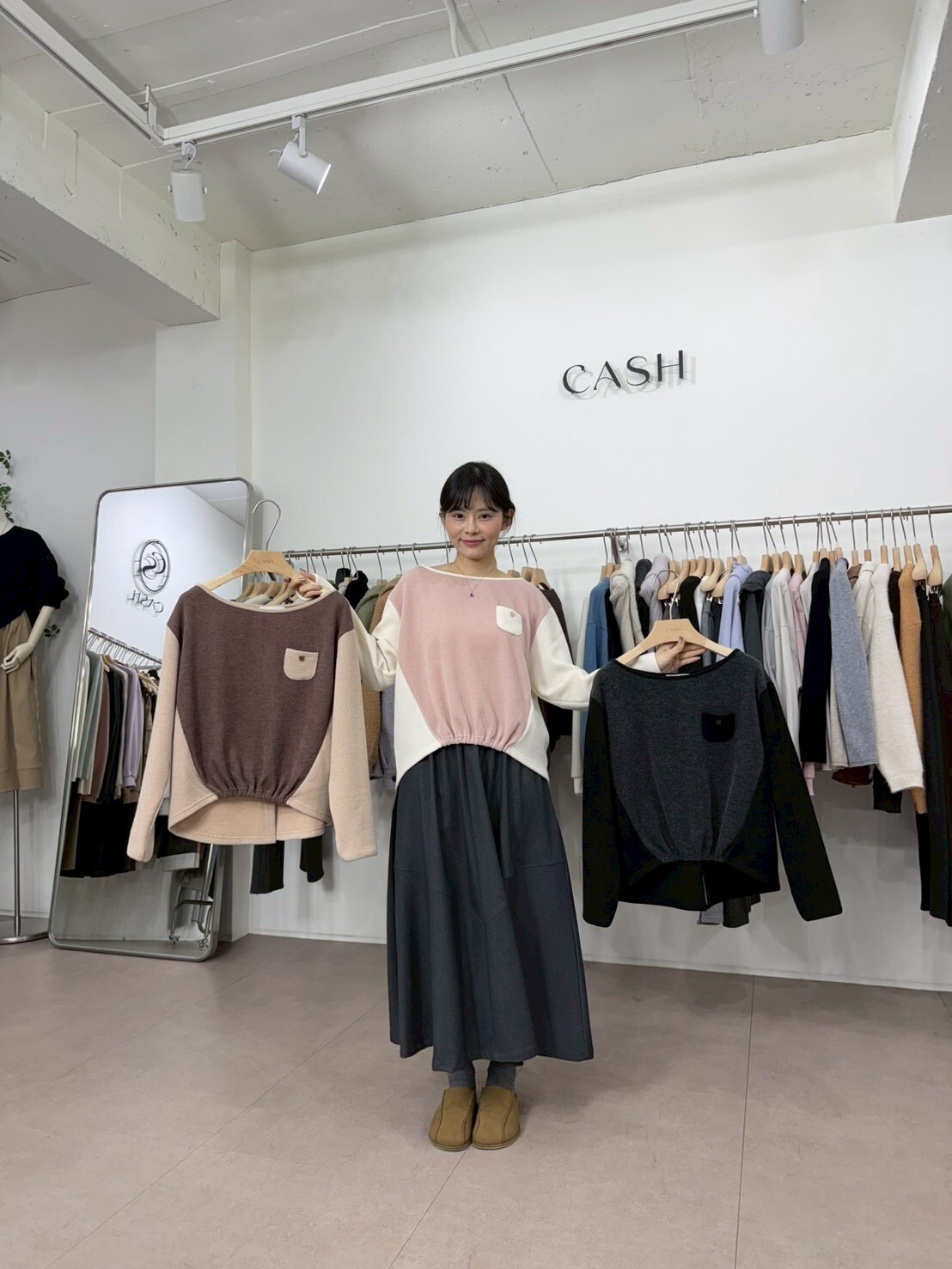 CA5414 撞色前腰抓皺圓領上衣 *特價* (優惠碼同充值購物金不適用)