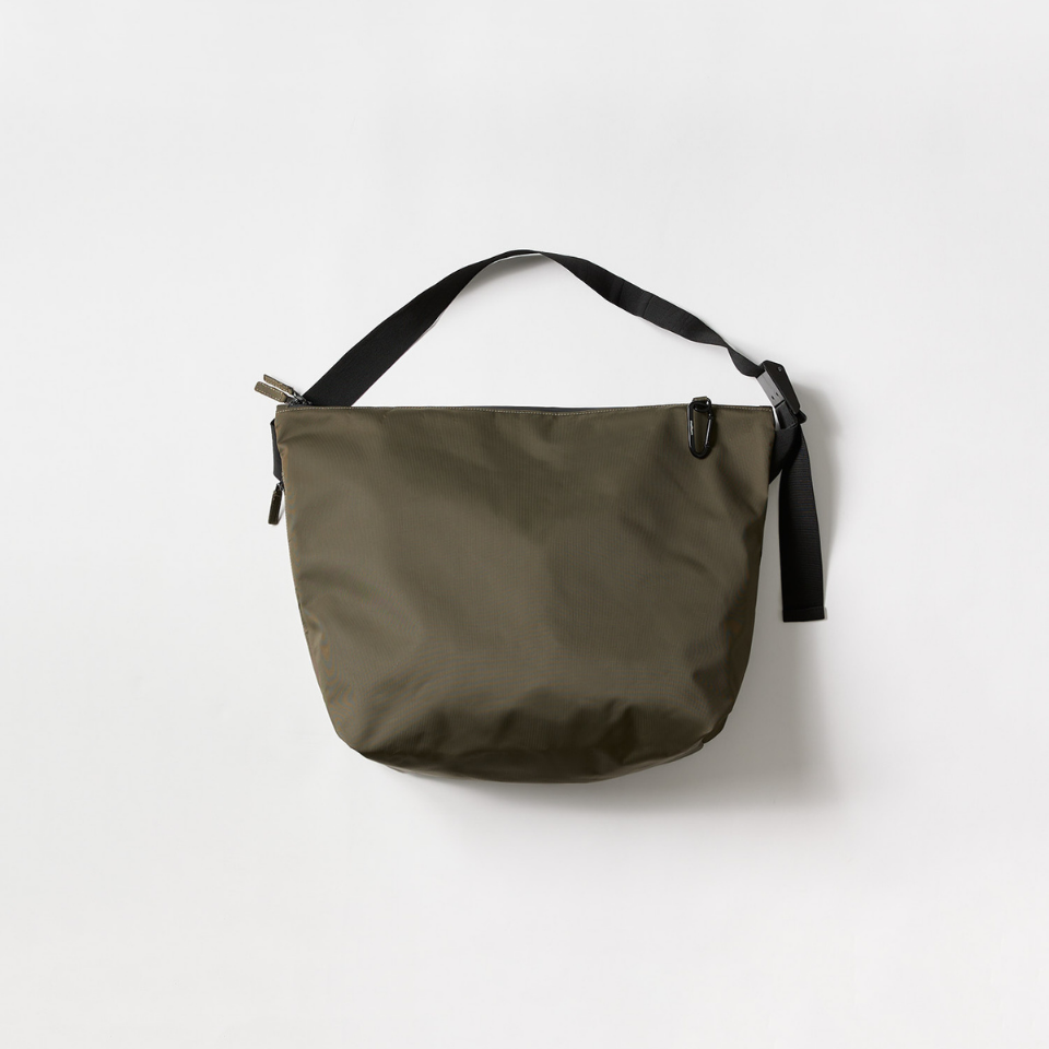 NYLON MESSENGER BAG 防潑水尼龍郵差包
