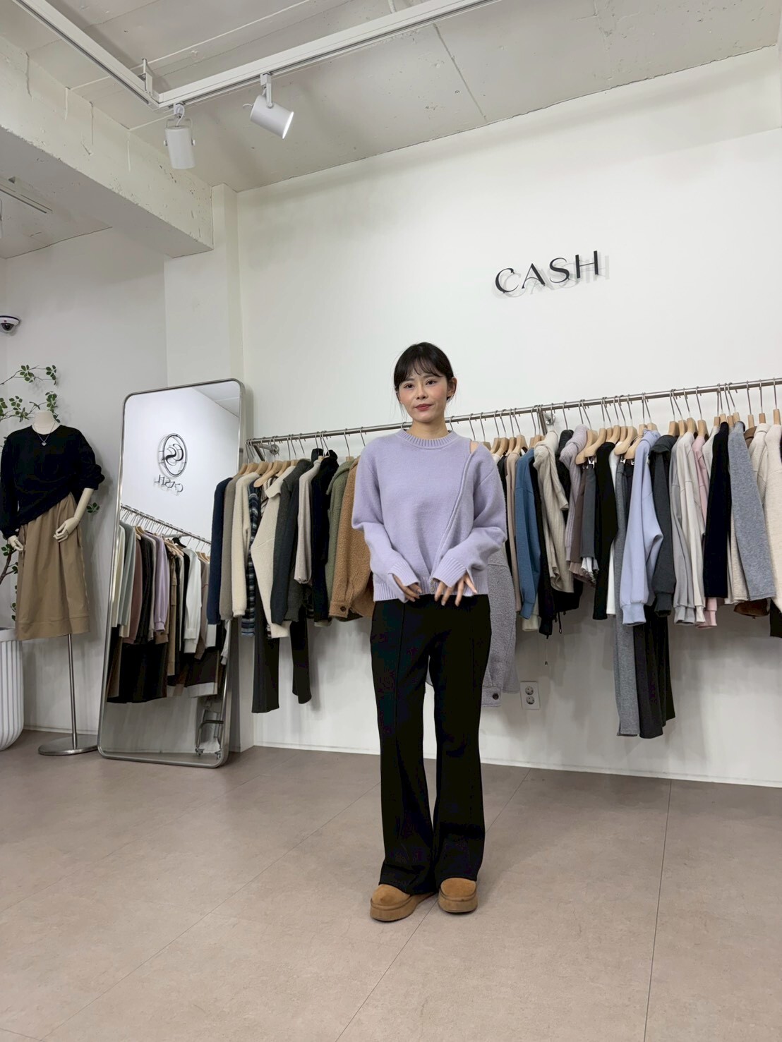 CA5406 斜綫小露肩圓領毛衣 *特價* (優惠碼同充值購物金不適用)