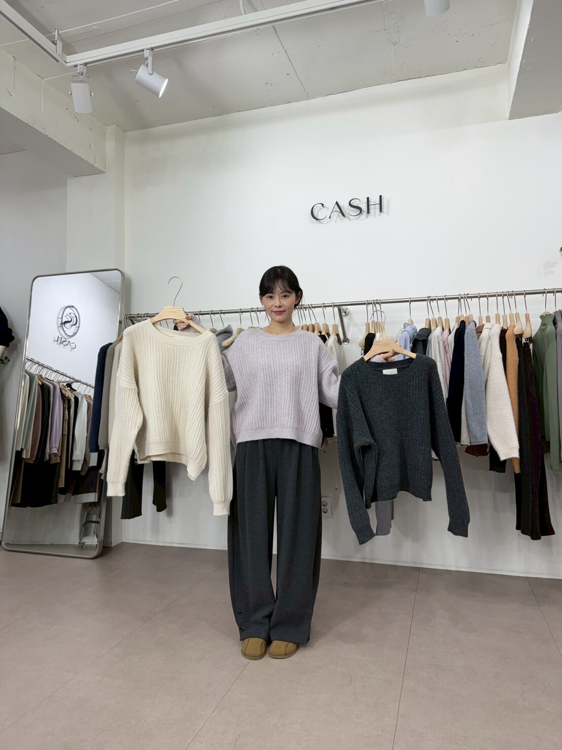 CA5410 簡約坑紋圓領毛衣 *特價* (優惠碼同充值購物金不適用)