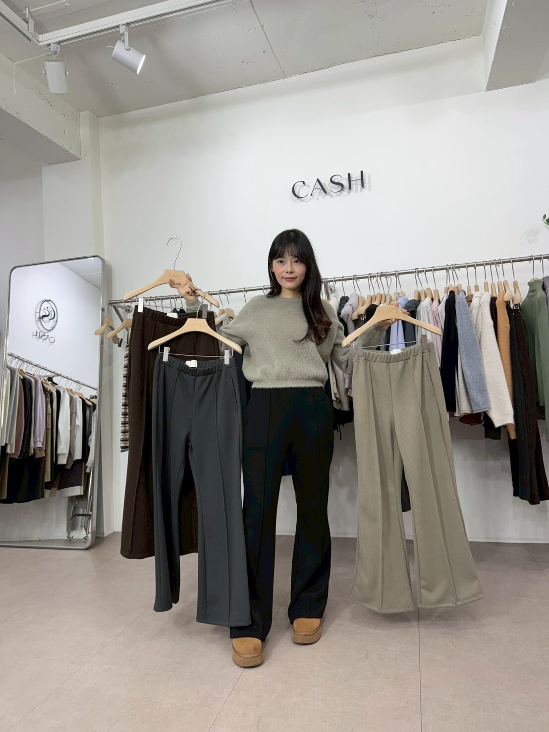 CA5404 全橡筋魚骨休閑喇叭褲 *特價* (優惠碼同充值購物金不適用)