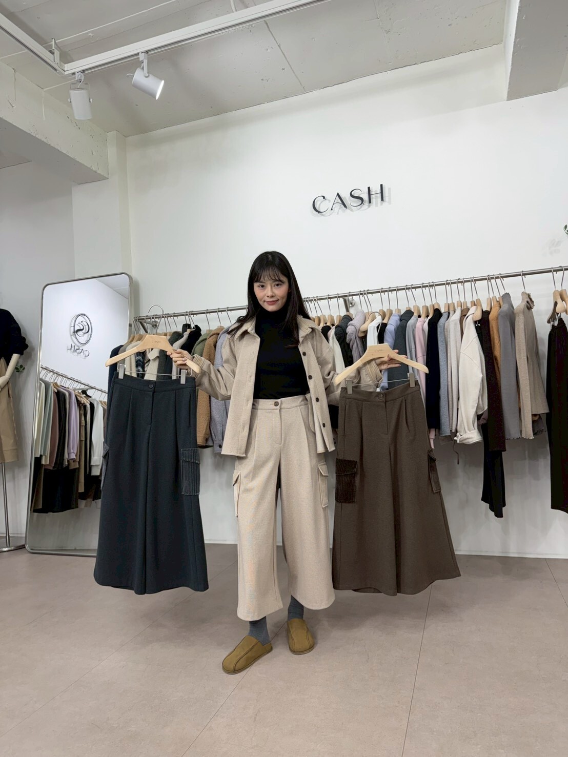 CA5421 兩側口袋後橡筋半身裙 *特價* (優惠碼同充值購物金不適用)