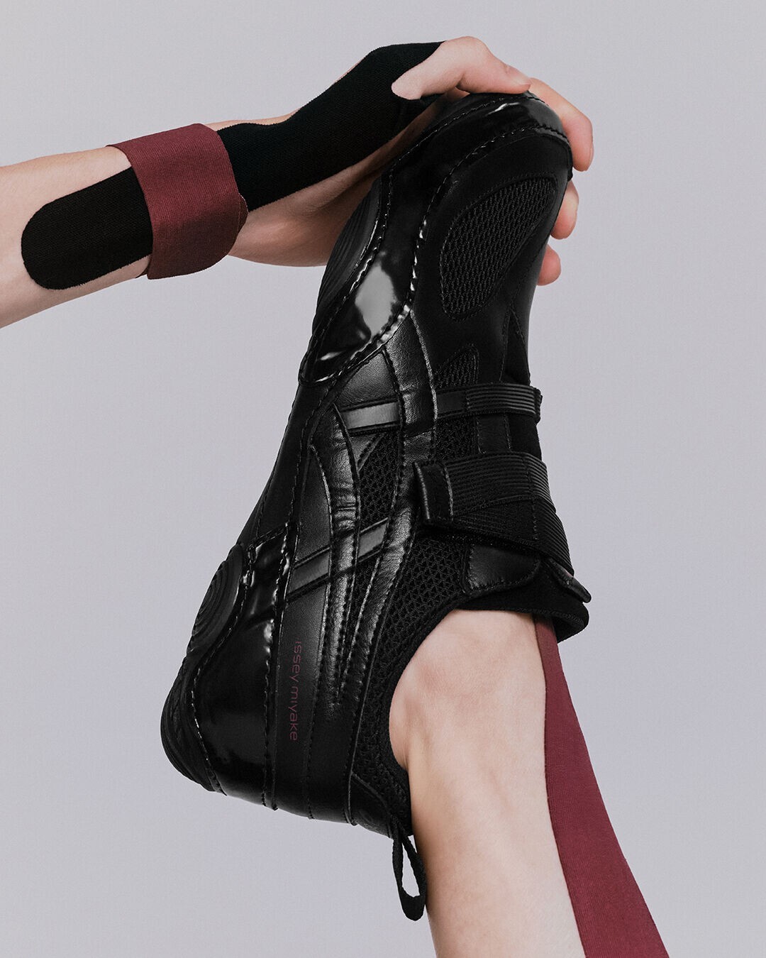 【Focus Store】預購 Asics x Issey Miyake Hyper Taping "Black" 黑色 1203A819-001