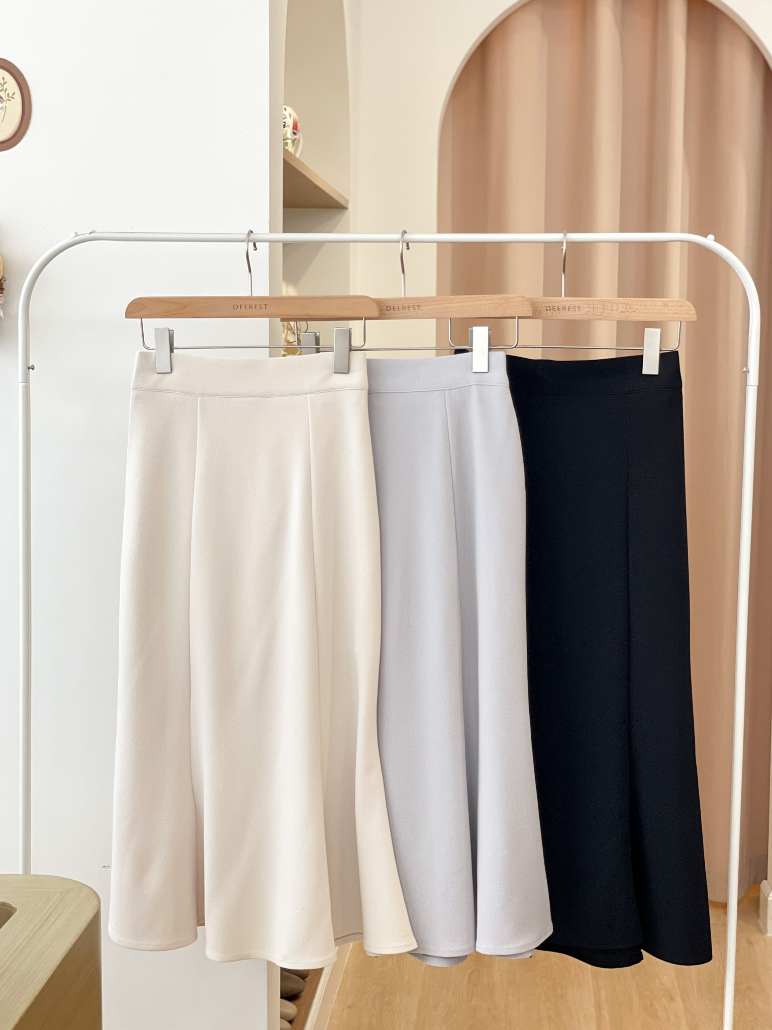 SK595 Swan Plume Mermaid Long Skirt