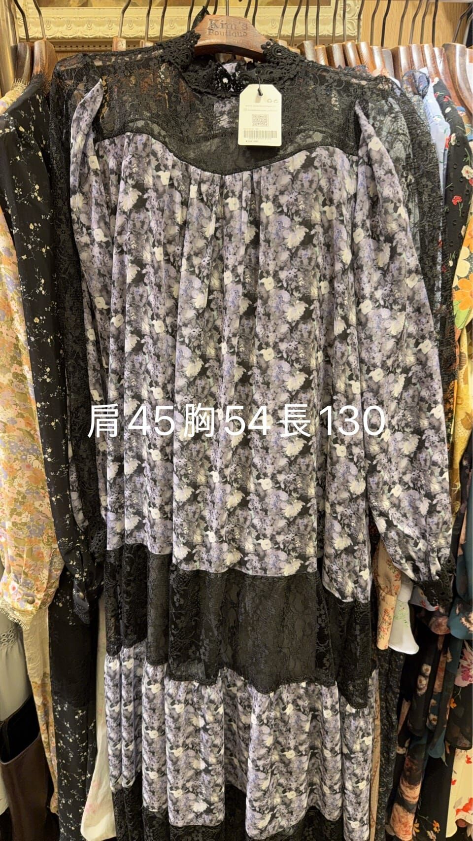 KM5428 蕾絲拼接碎花連身裙