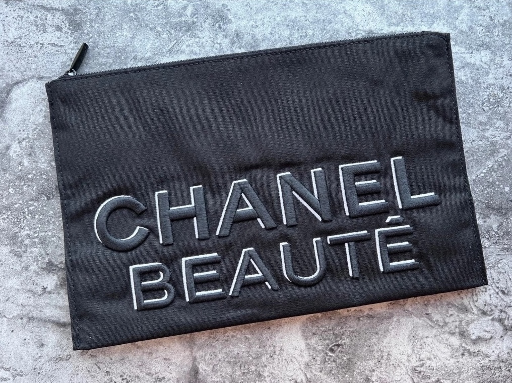 Chanel 會員贈品超大容量帆布化妝袋