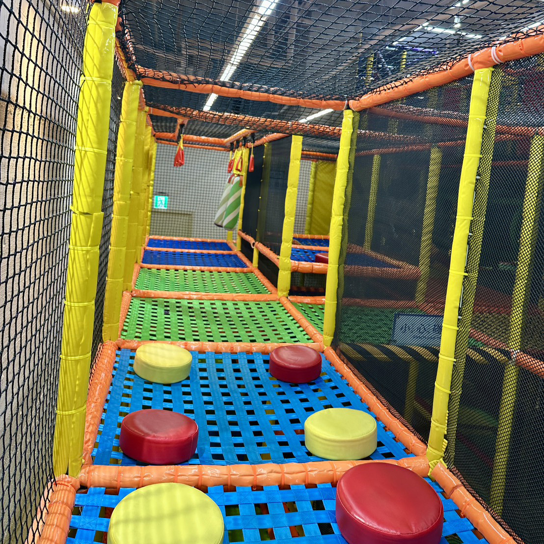 室內親子遊樂場平衡闖關設施