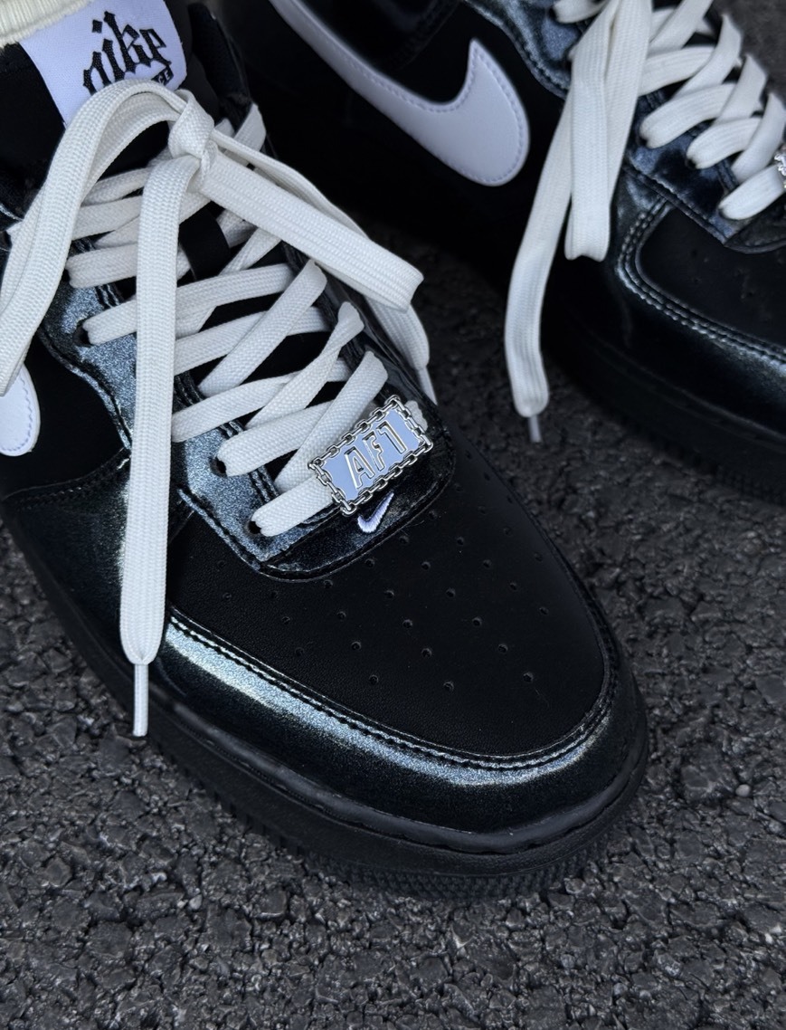 國外限定 Nike Air Force 1 AF1 漆皮 哥德字 IB6843001