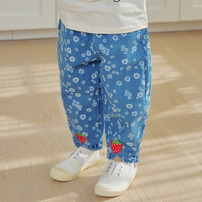 正韓春Coco Rabbit 草莓雛菊花邊褲
