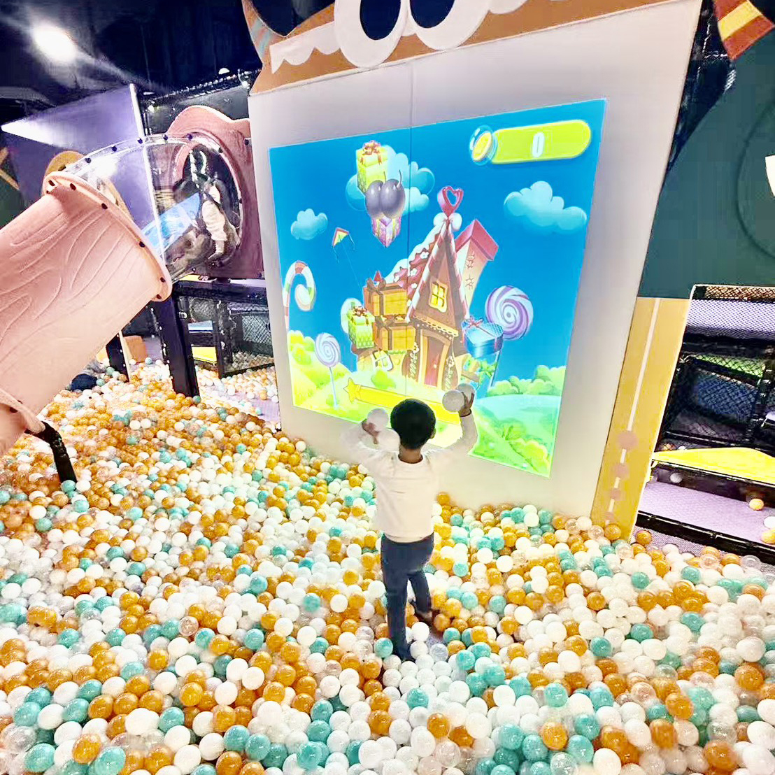 室內親子互動投影遊戲區