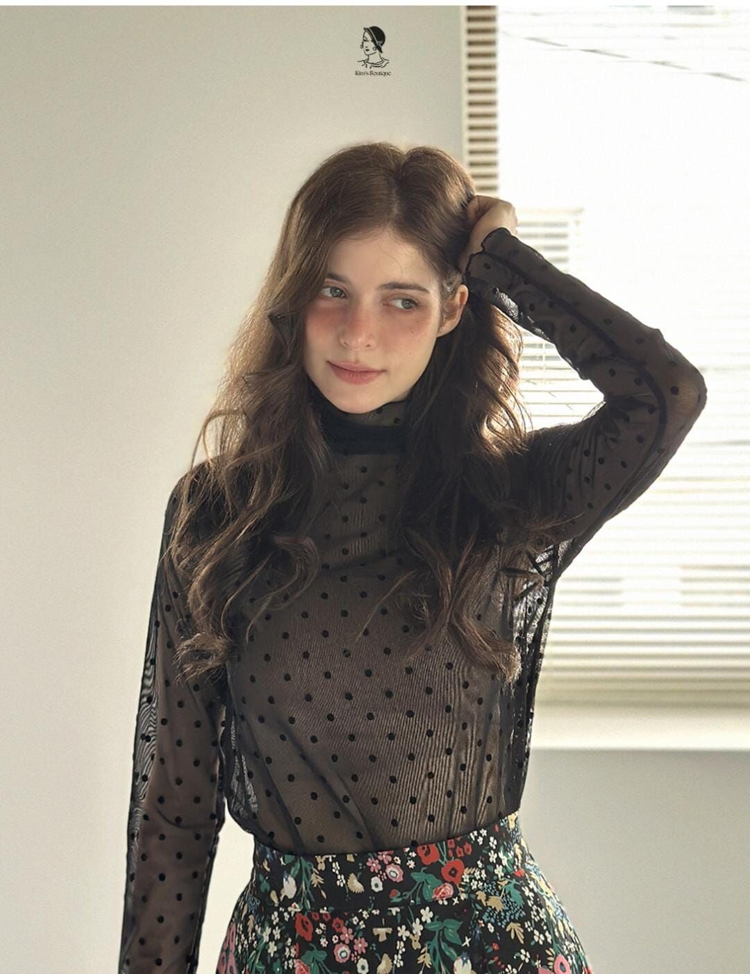 KM5226 透膚網紗上衣 (優惠碼不適用)