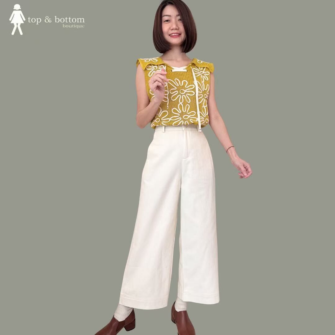 SLEEVELESS CROCHET BLOUSE WITH EMBROIDERY & LACES FRONT