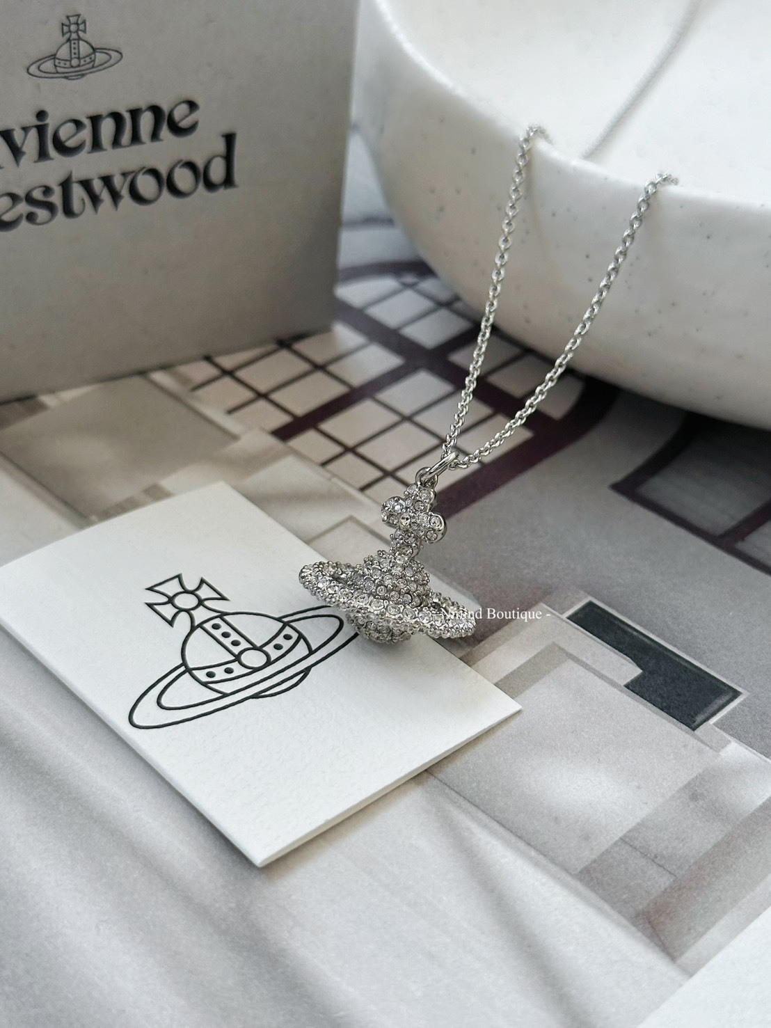 <好飾到✨> Vivienne Westwood Grace 滿鑽星球項鍊