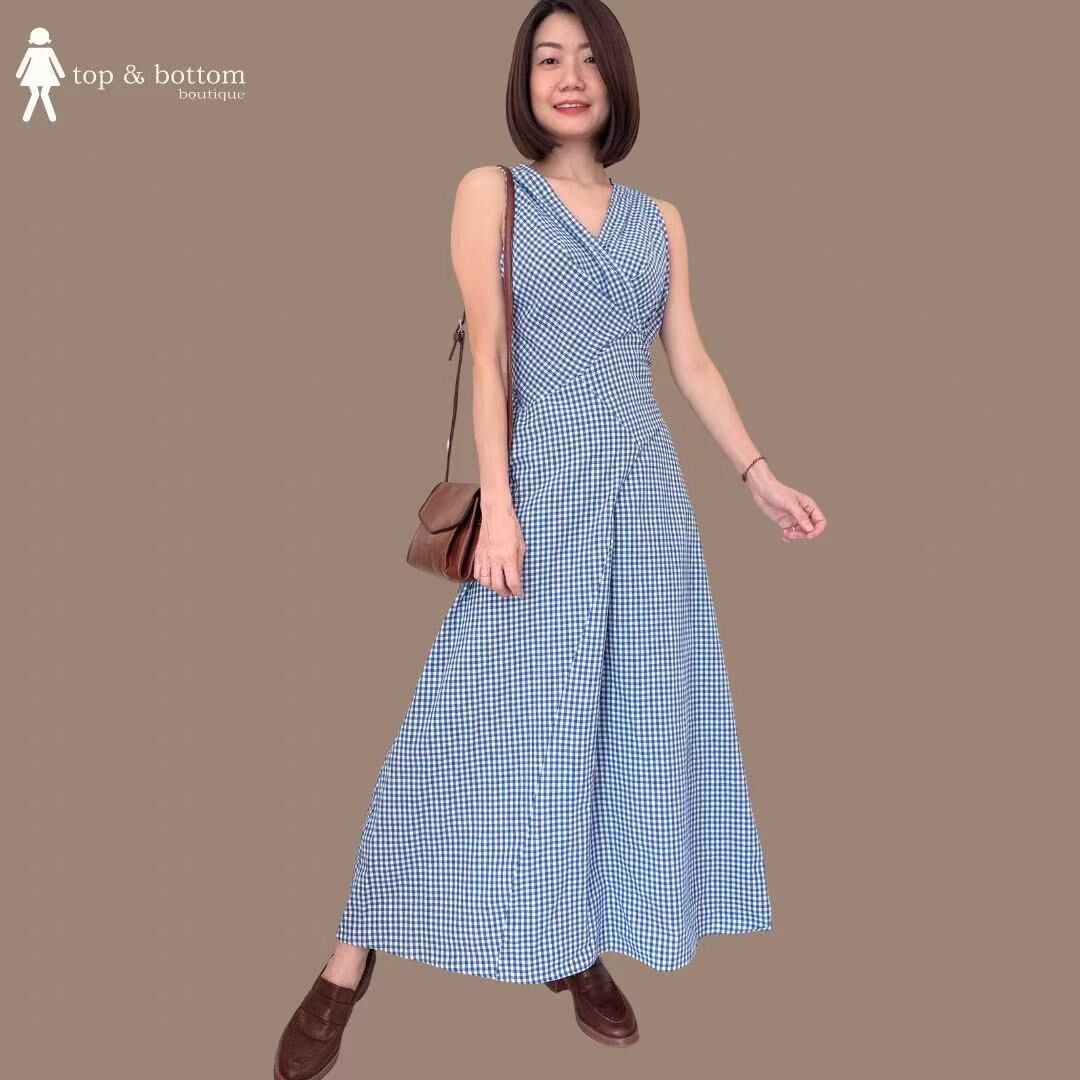 SLEEVELESS CHECKED MIDI DRESS