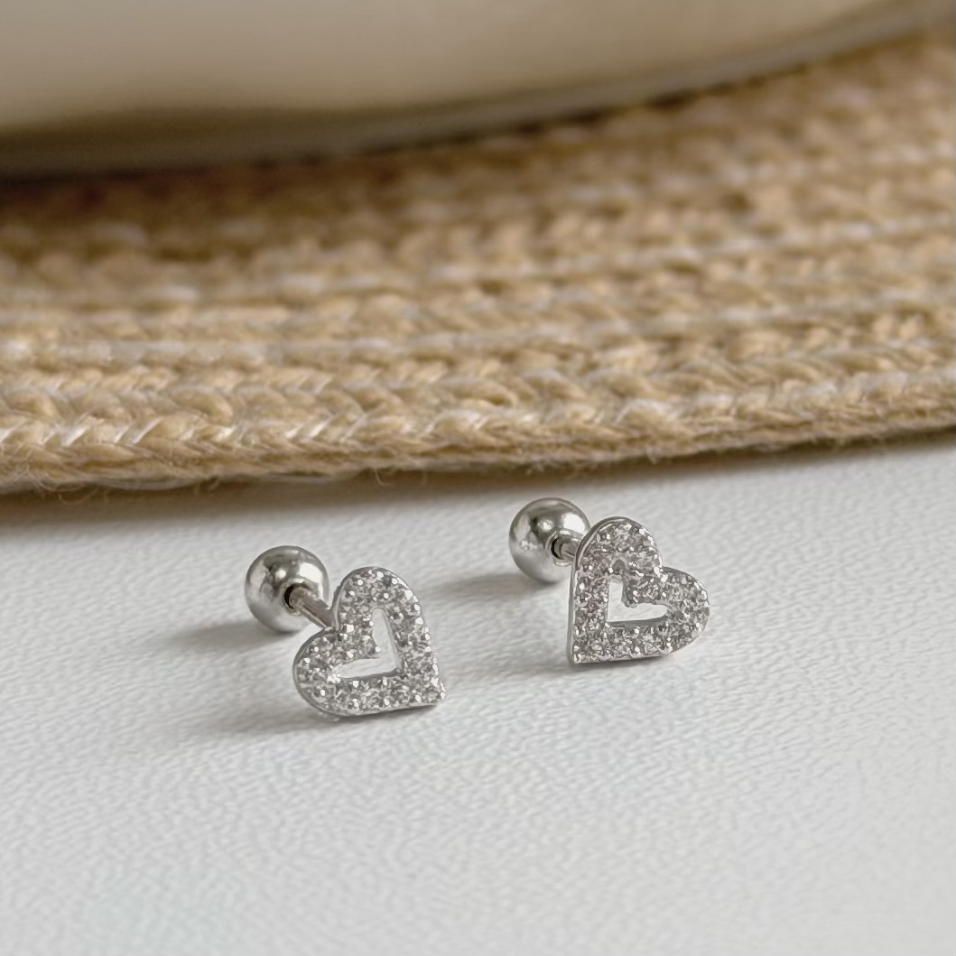 K141【輕奢】排鑽小愛心純銀鎖針