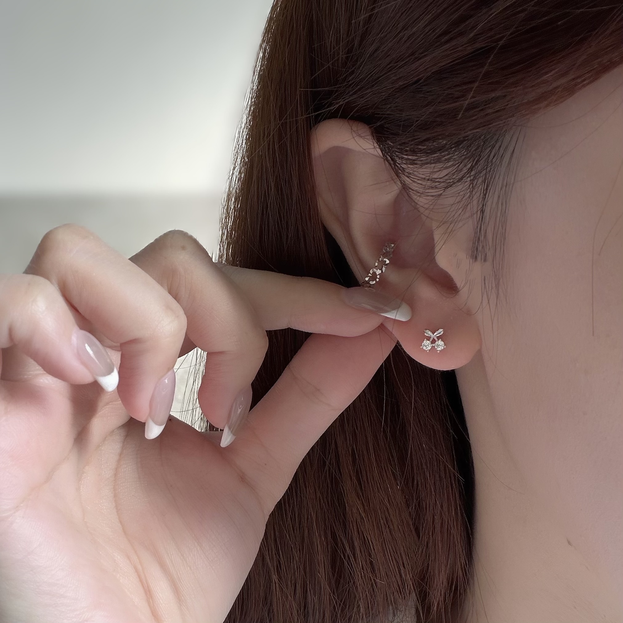 V232【輕奢】單鑽櫻桃純銀 鎖針