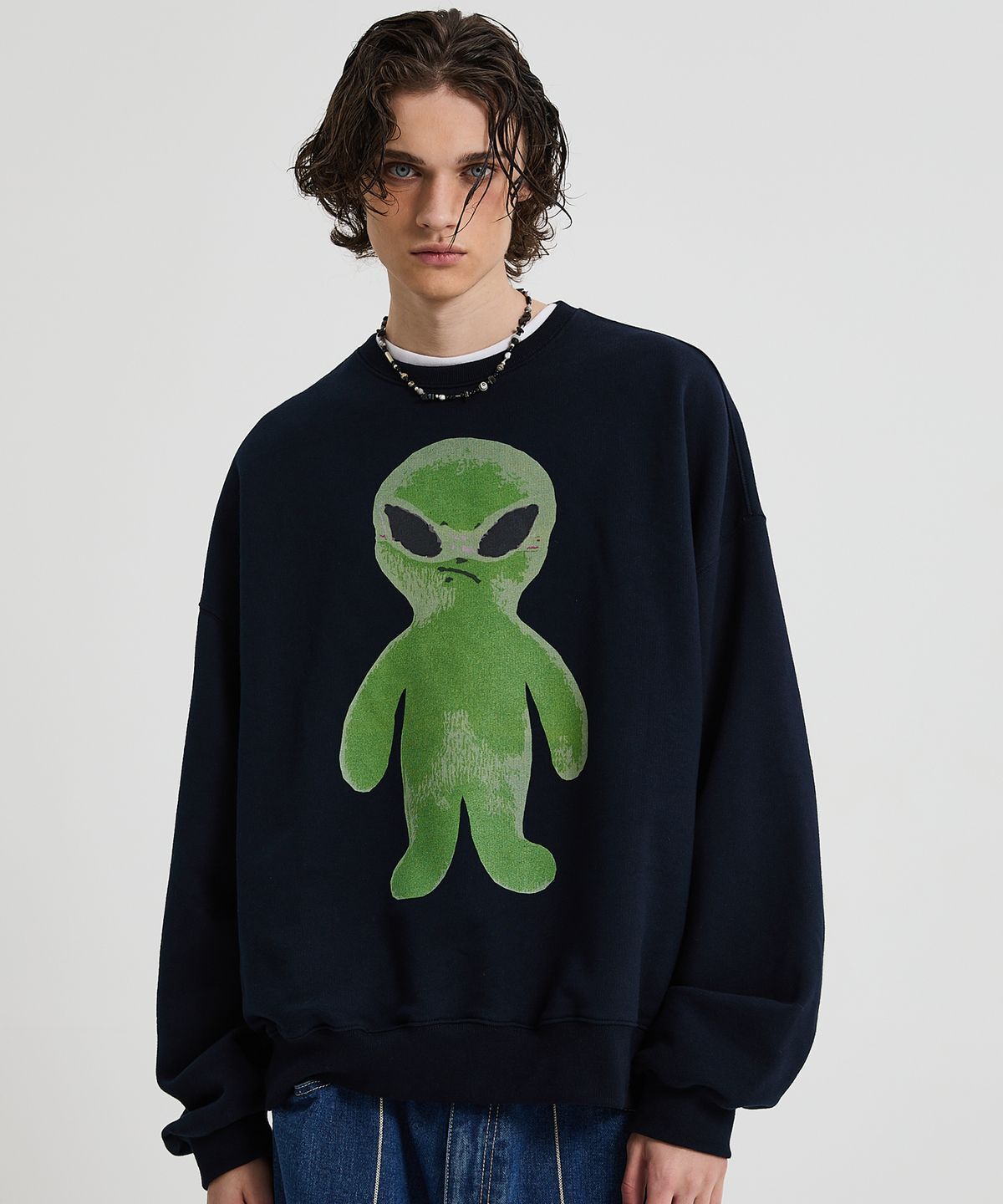 HOODHOOD Alien Graphic Overfit Sweatshirt