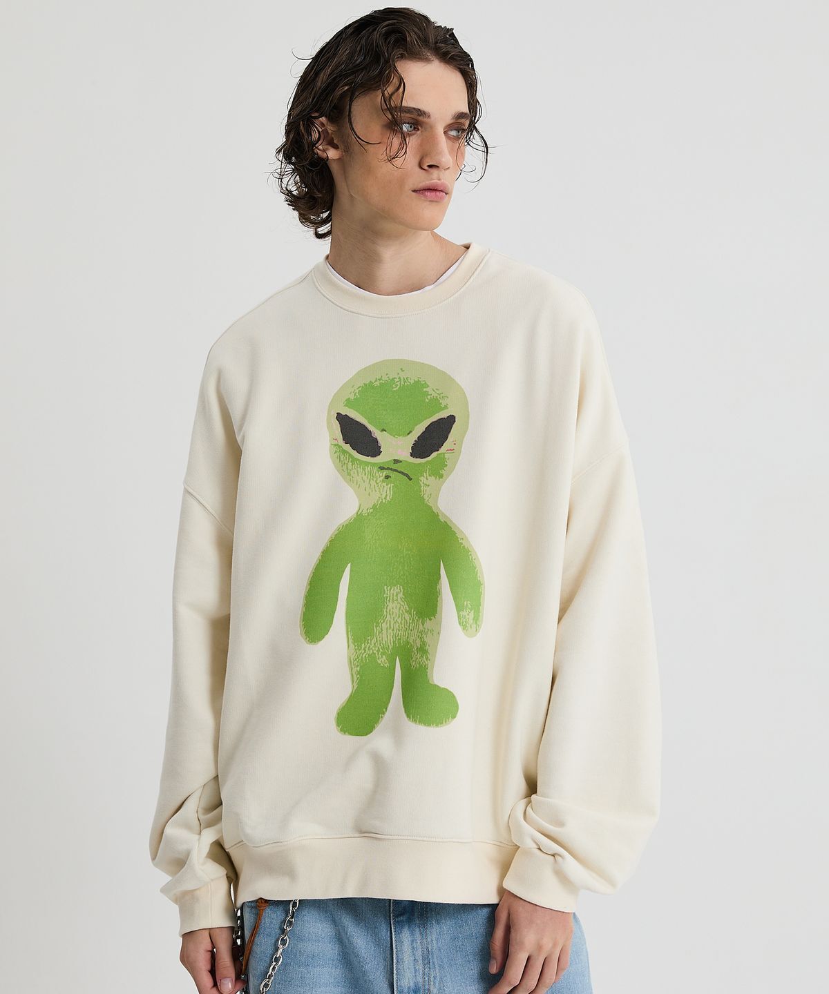 HOODHOOD Alien Graphic Overfit Sweatshirt