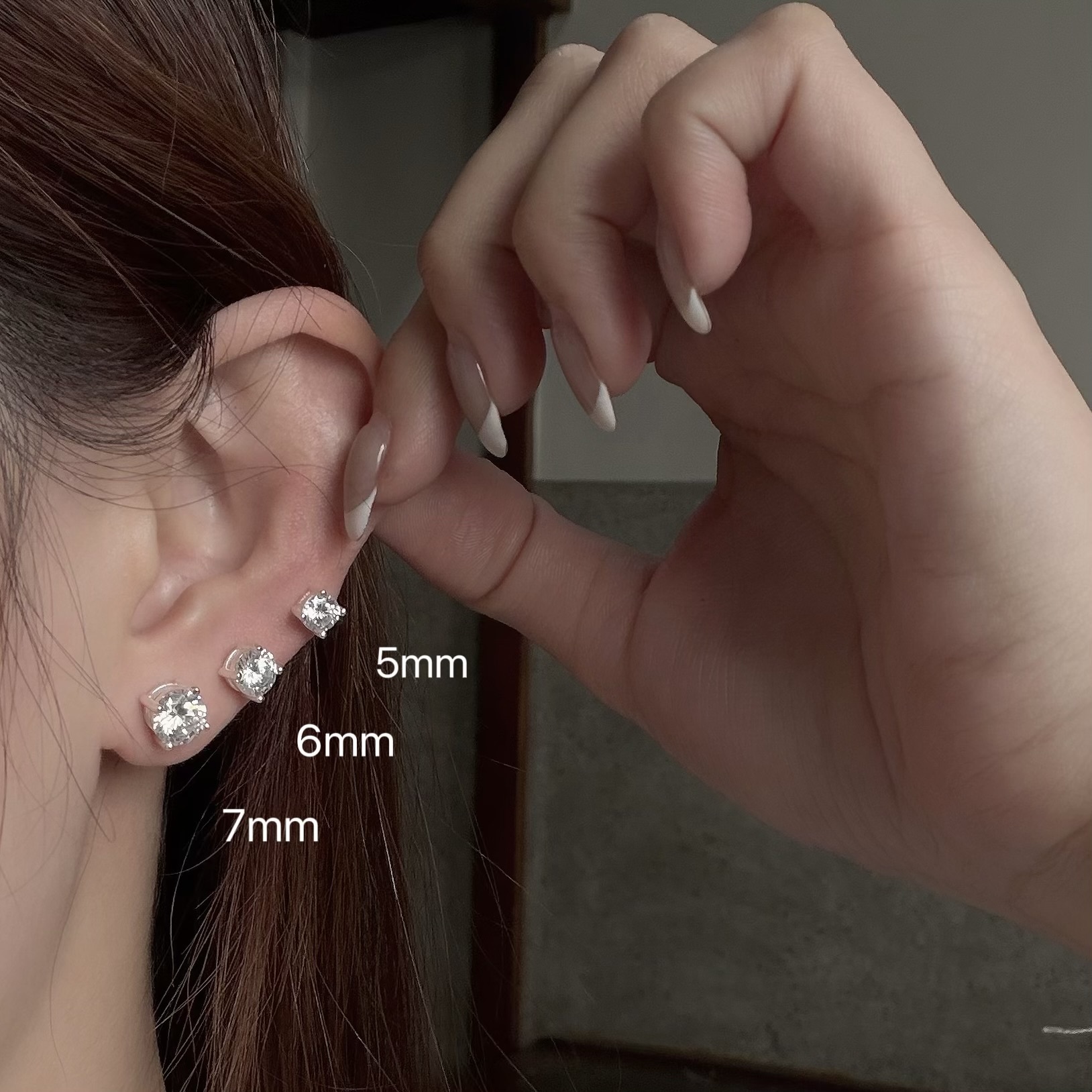 V265（大尺寸）四爪底台單鑽純銀鎖針