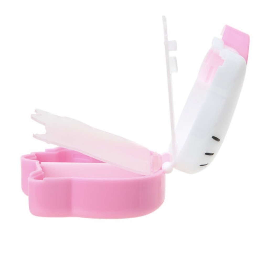 JP Hello Kitty 造型藥盒 5774 TK260124