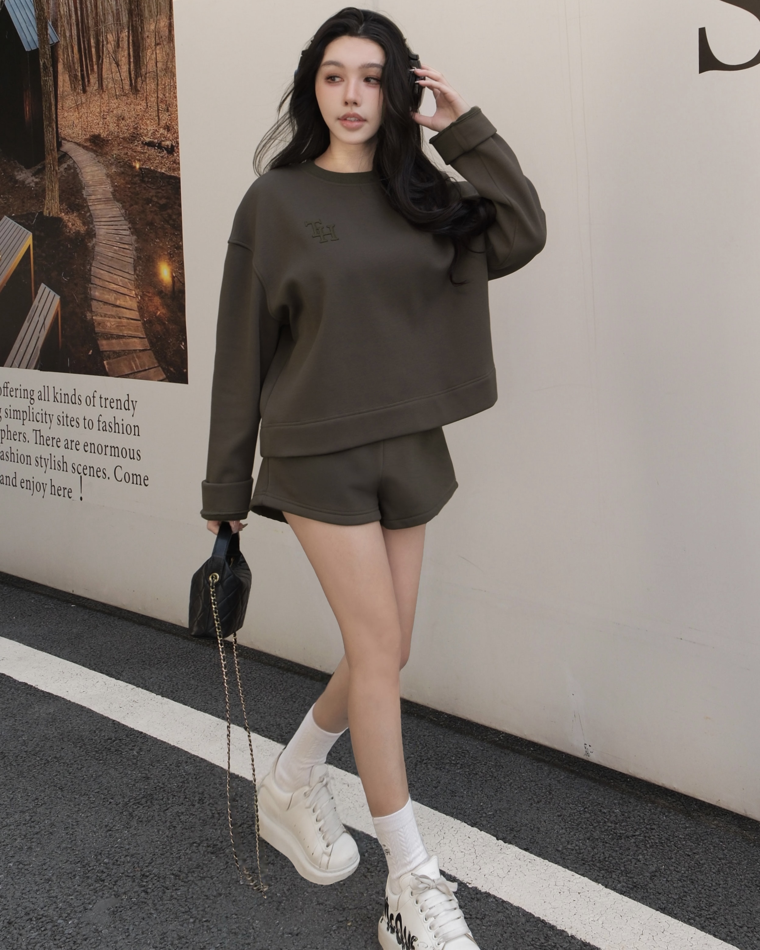 訂製-休閒刷毛皮革刺繡短褲套裝