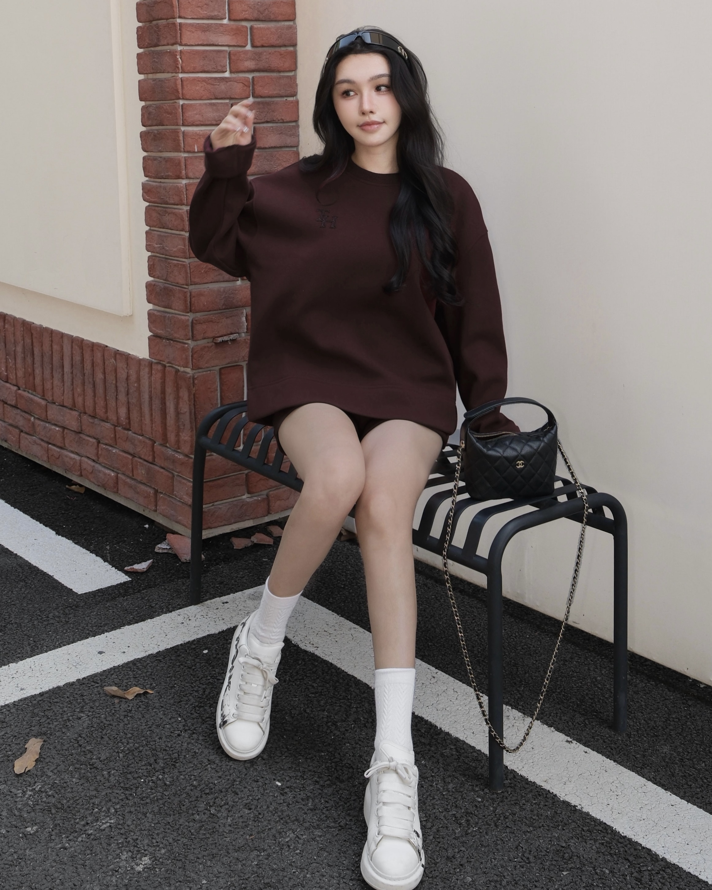 訂製-休閒刷毛皮革刺繡短褲套裝