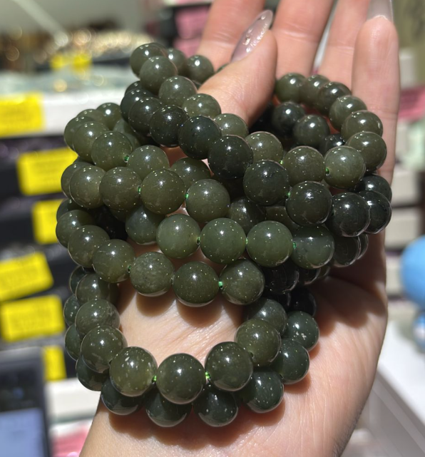 260124 - C74 10mm+青海青糖色和田玉手串