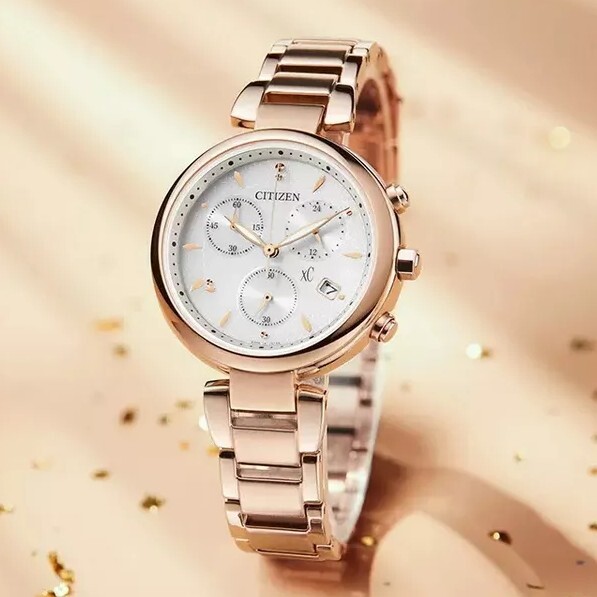 預購款【Citizen 星辰】XC 浪漫粉金 碼表計時腕錶 Eco-Drive光動能 手錶  FB1456-65A / FB1456-65X