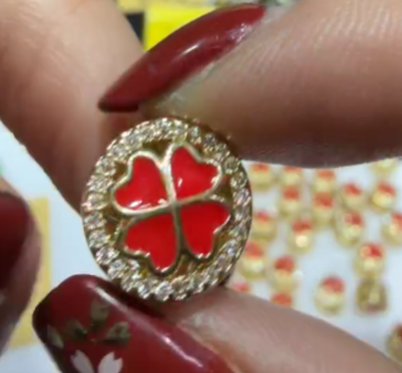 260124 - C99 14K金電鍍金色紅四葉草隔珠1粒