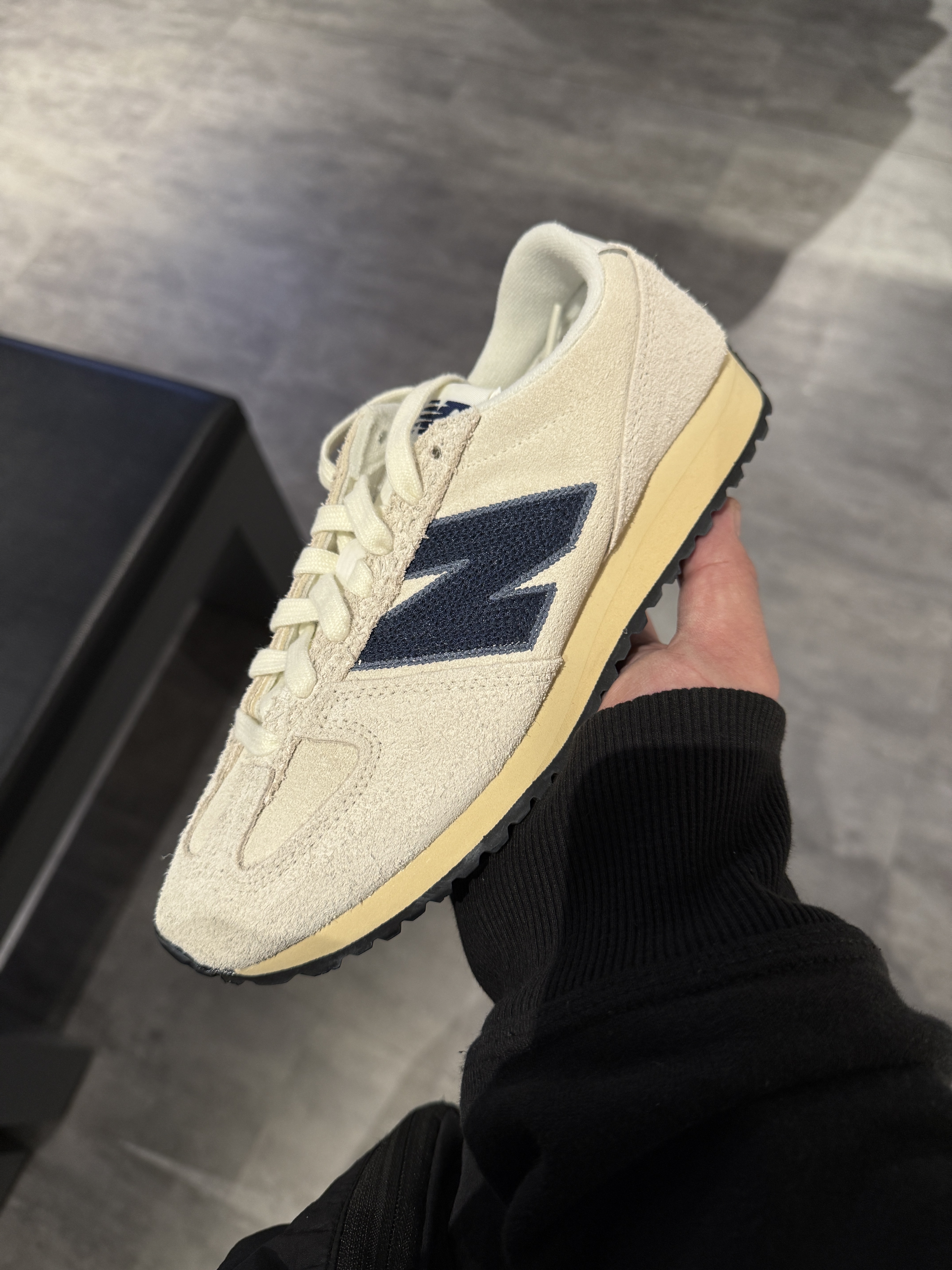 NEW BALANCE 471 女鞋 米色 藍刺繡 麂皮 復古 NB 休閒鞋 U4711H9