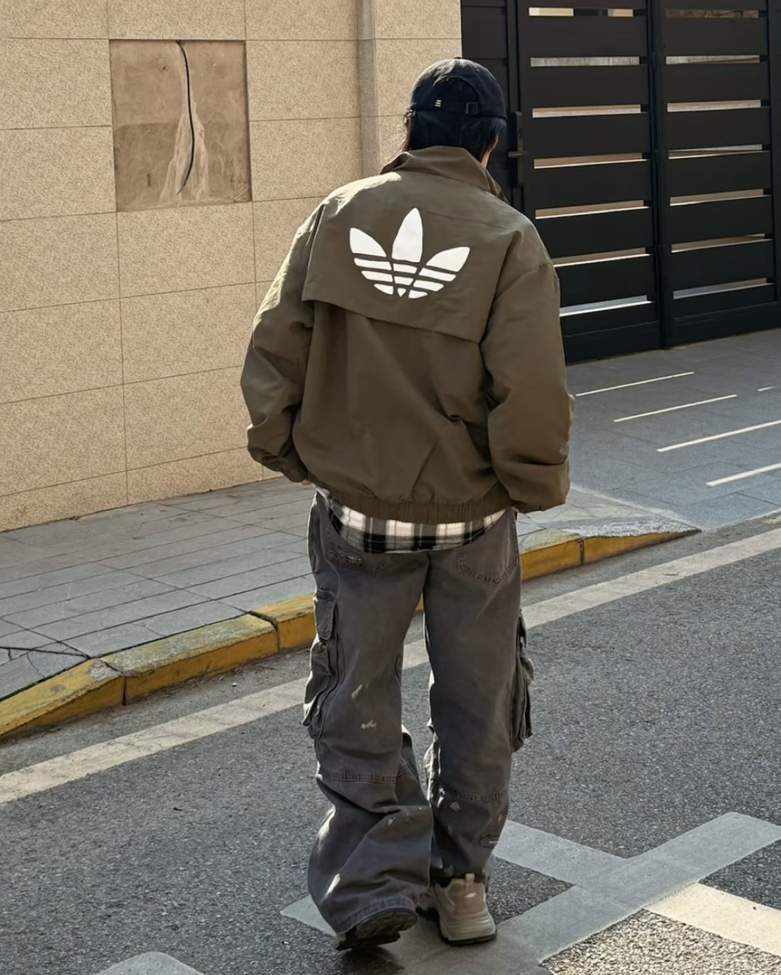 ADIDAS CITY SKATE 寬鬆夾克