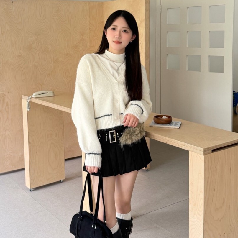 氧氣感 基礎三釦撞色線針織衫