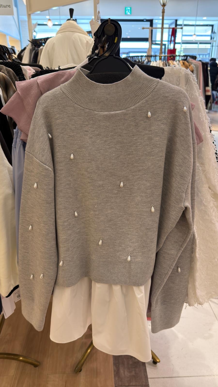 260125 四千金灰色針織連身款上衣