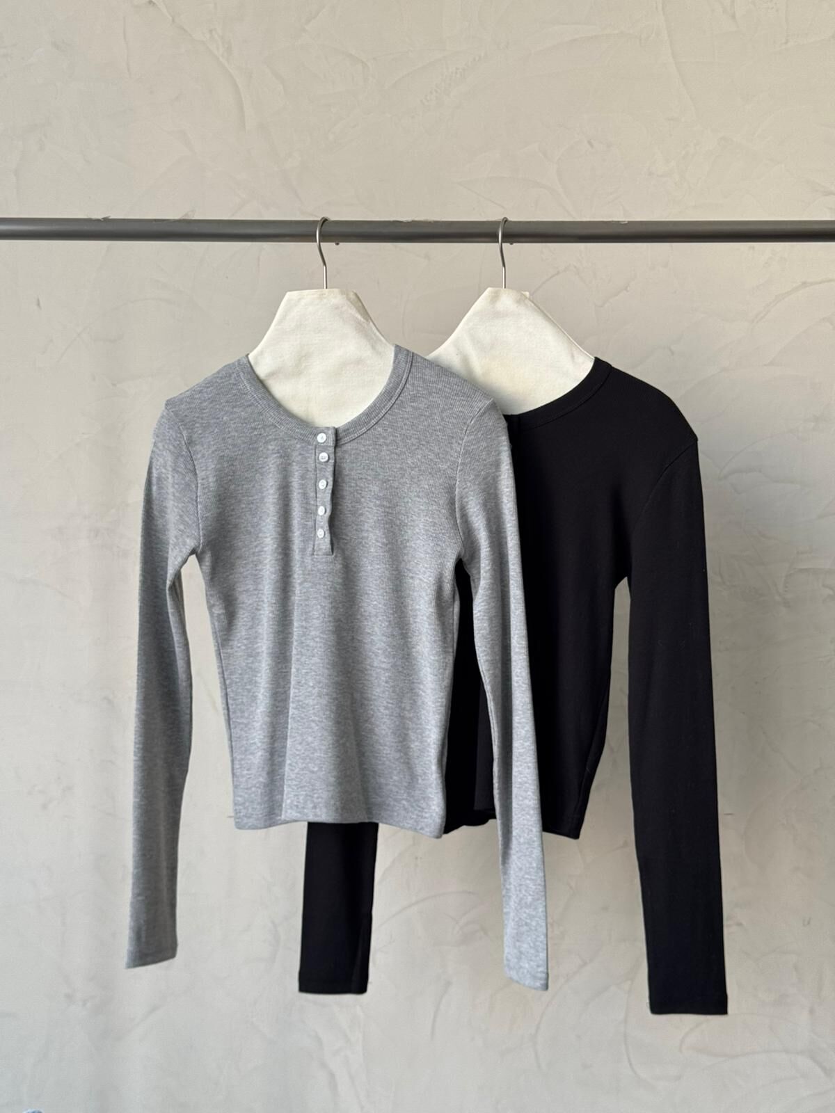 KR475 基礎慵懶半排扣T裇-2色