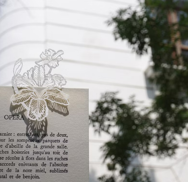 臺灣鳶尾 紙雕書籤｜MARK TAIWAN 臺灣