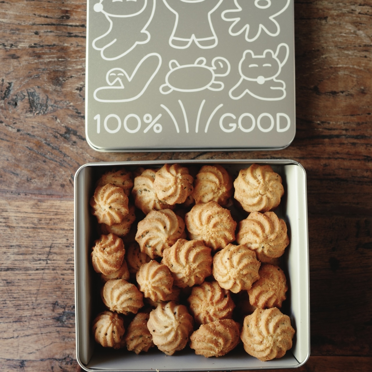 100% GOOD  起司餅乾鐵盒