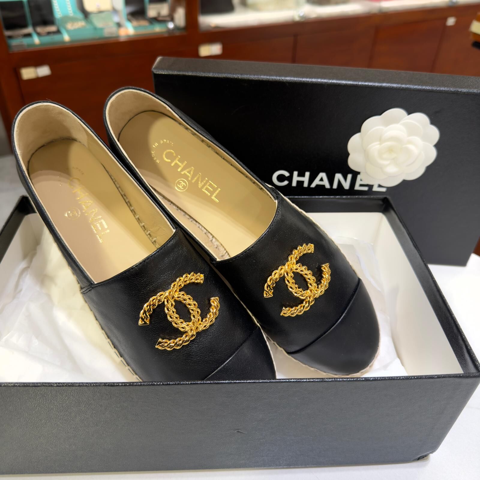 全新CHANEL漁夫鞋 39碼 黑色羊皮金色CC扣編草鞋 G366648 #BRAND NEW #香榭站正品