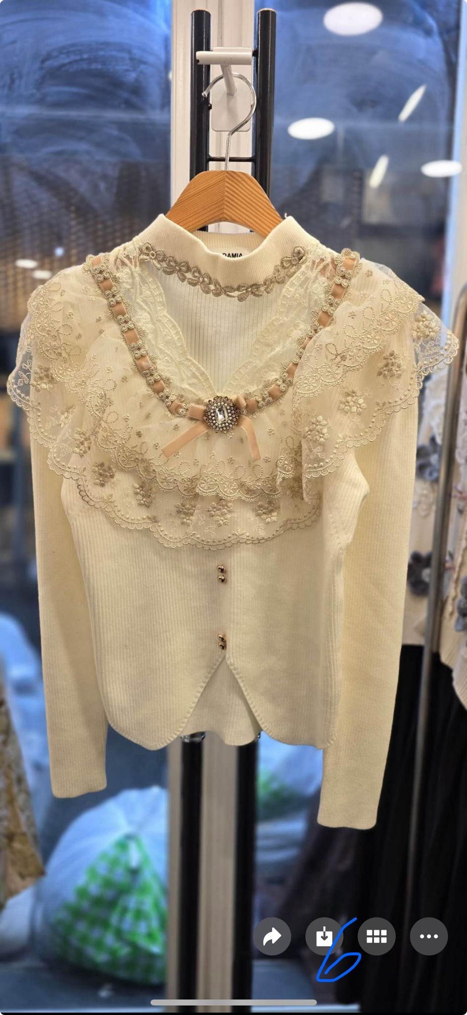 D06 胸 36-52 長20.5 $449 (一口價)