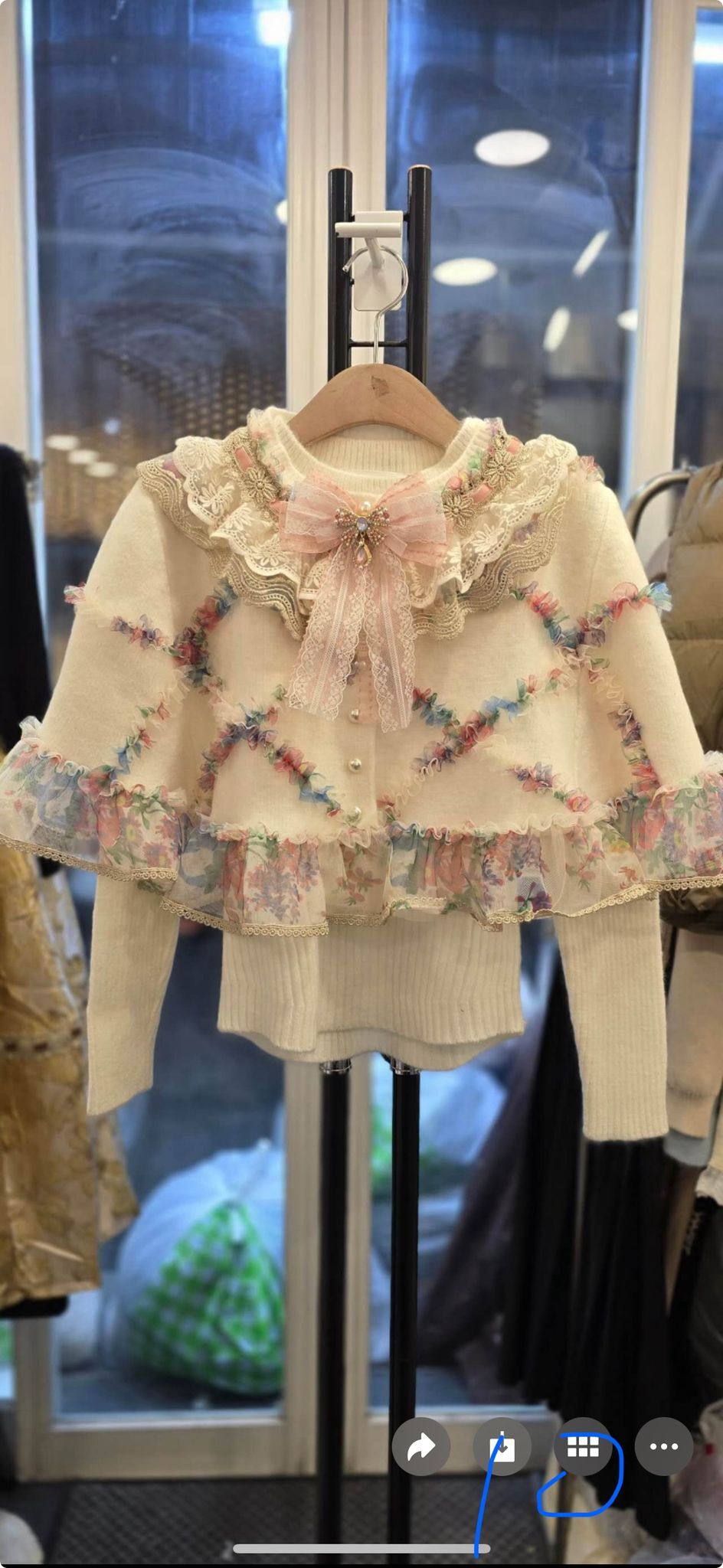 D10 胸 32-50 長21 $499 (一口價)