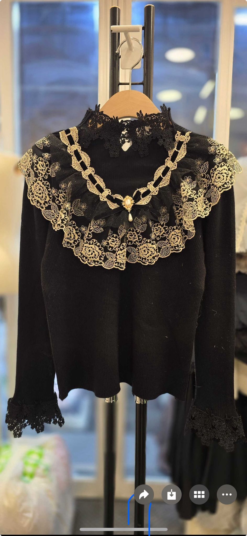 D11 胸 35-56長22 $419 (一口價)