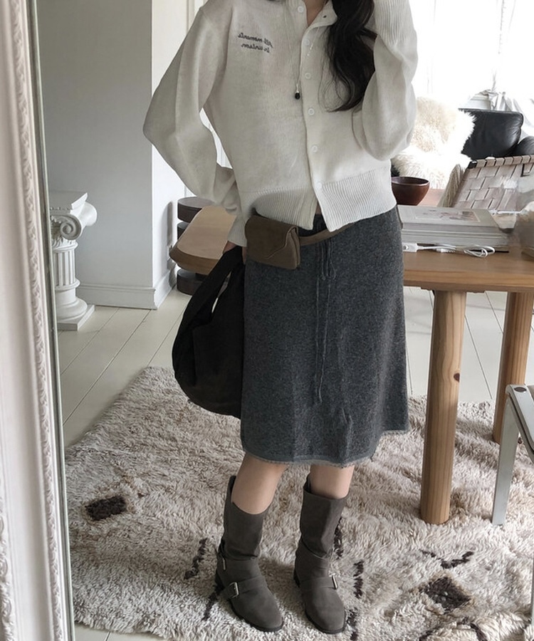 #228N693 Melty lace knit skirt