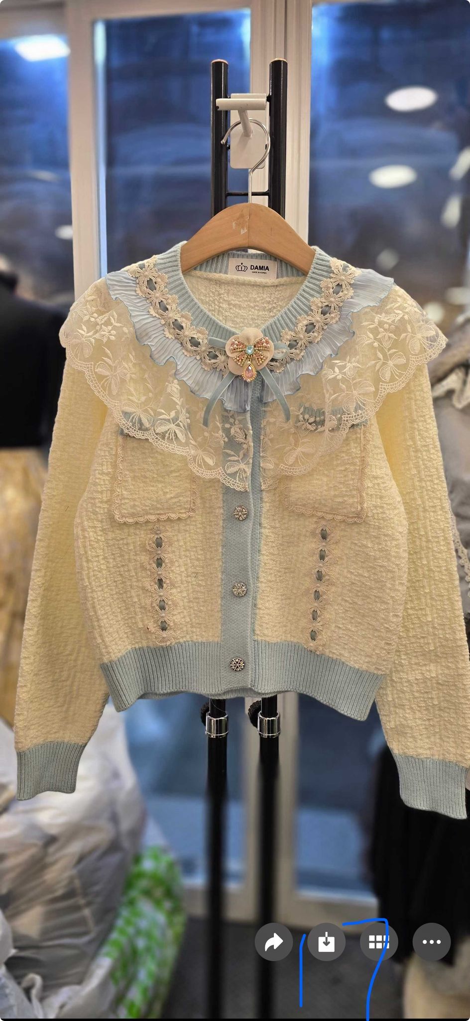 D17 胸 36-54 長20 $459 (一口價)